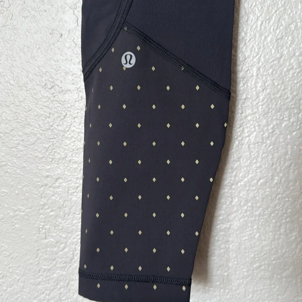 Lululemon Tights - Picture 4 of 8